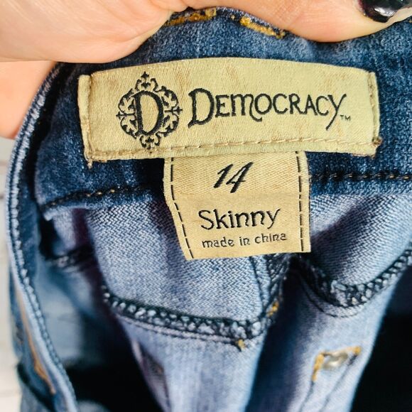 Democracy Skinny Jeans Size 14 Women’s Dark Wash Absolution Stretch Denim Pants - Picture 3 of 9